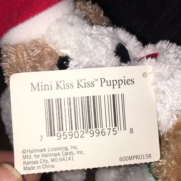 Mini kiss kiss puppies NWT hallmark Christmas 🎄 - Picture 3 of 7